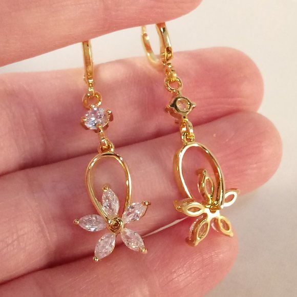 18K Yellow Gold Filled Flower Swirl Diamond Zircon Dangle Earrings Women's Gift - Picture 3 of 3